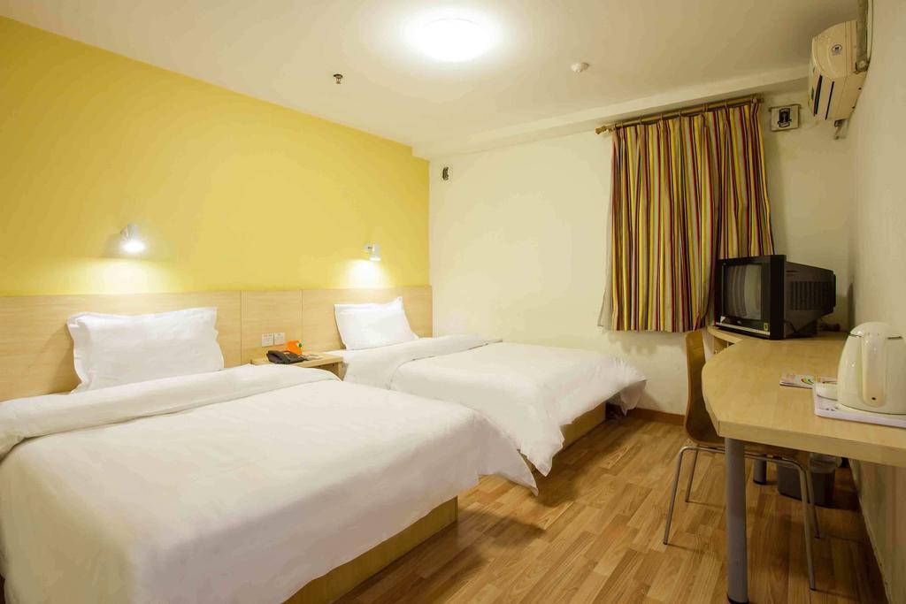 7Days Inn Sanqiao Hou Ba Γκουϊγιάνγκ Δωμάτιο φωτογραφία
